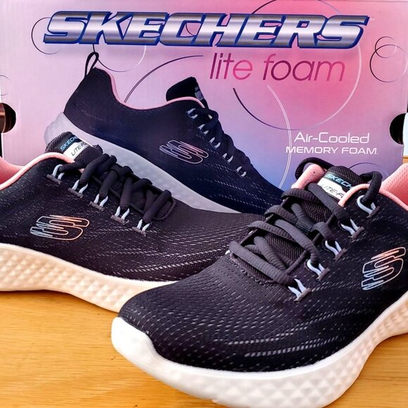 Skechers Womens 7.5 Lite Foam Air-Cooled Memory Foam Sneakers Activewear Shoes - Picture 1 of 9